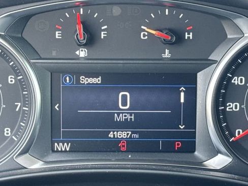 Used 2023 GMC Terrain SLE w/ Driver Convenience Package FWD image 15