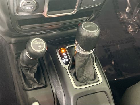 Used 2023 Jeep Gladiator Sport w/ Trailer Tow Package image 16