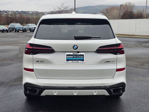New 2026 BMW X5 xDrive40i w/ Executive Package image 5