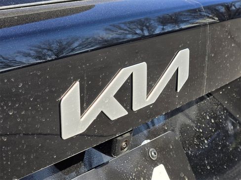 New 2026 Kia Sorento S w/ S Panoramic Sunroof Package image 7