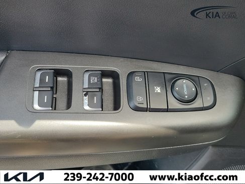 Used 2020 Kia Sportage LX FWD image 24