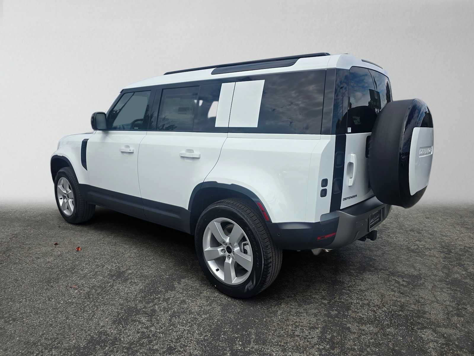 New 2026 Land Rover Defender 110 S AWD/4WD image 3