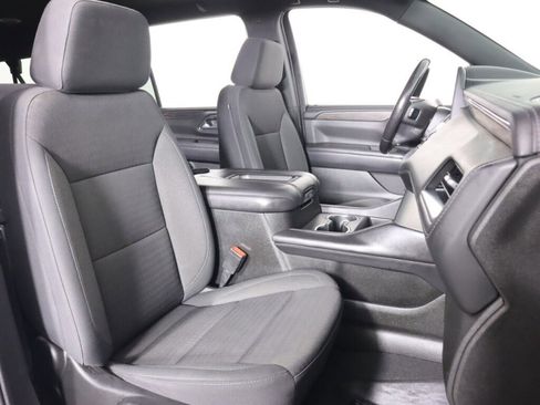 Used 2022 Chevrolet Suburban LS image 44