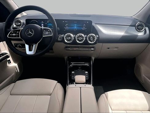 Used 2021 Mercedes-Benz GLA 250 image 16