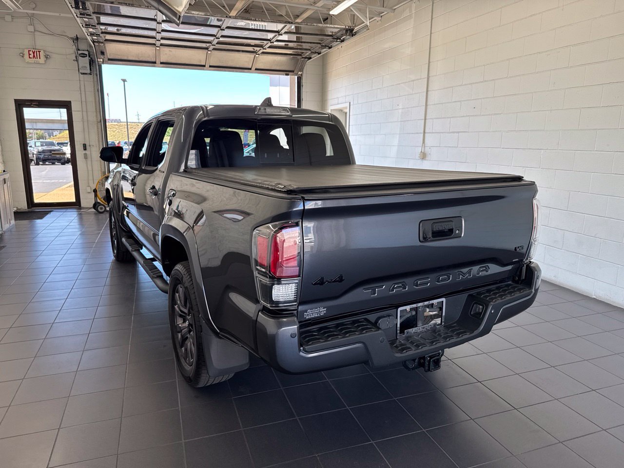 Certified 2021 Toyota Tacoma Limited w/ Nightshade Package AWD/4WD image 6