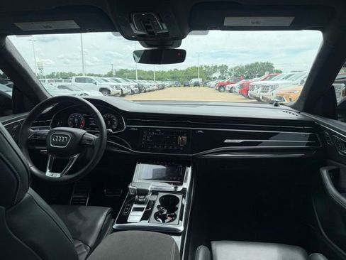 Used 2022 Audi SQ8 Prestige w/ Prestige Package AWD/4WD image 21