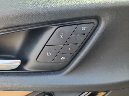 Certified 2025 Chevrolet Equinox ACTIV w/ Safety and Technology Package image 13