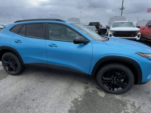 New 2026 Chevrolet Trax ACTIV w/ Sunroof Package image 3