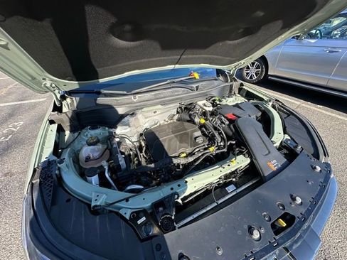 Used 2024 Chevrolet Trax RS w/ Driver Confidence Package image 16