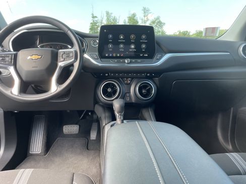 Used 2024 Chevrolet Blazer LT AWD/4WD image 14
