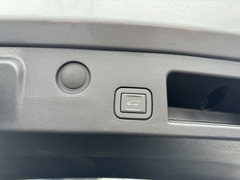 New 2026 Chevrolet Equinox LT image 10