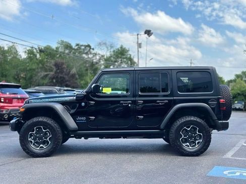 Used 2023 Jeep Wrangler Unlimited Rubicon 4xe w/ Cold Weather Group AWD/4WD image 2