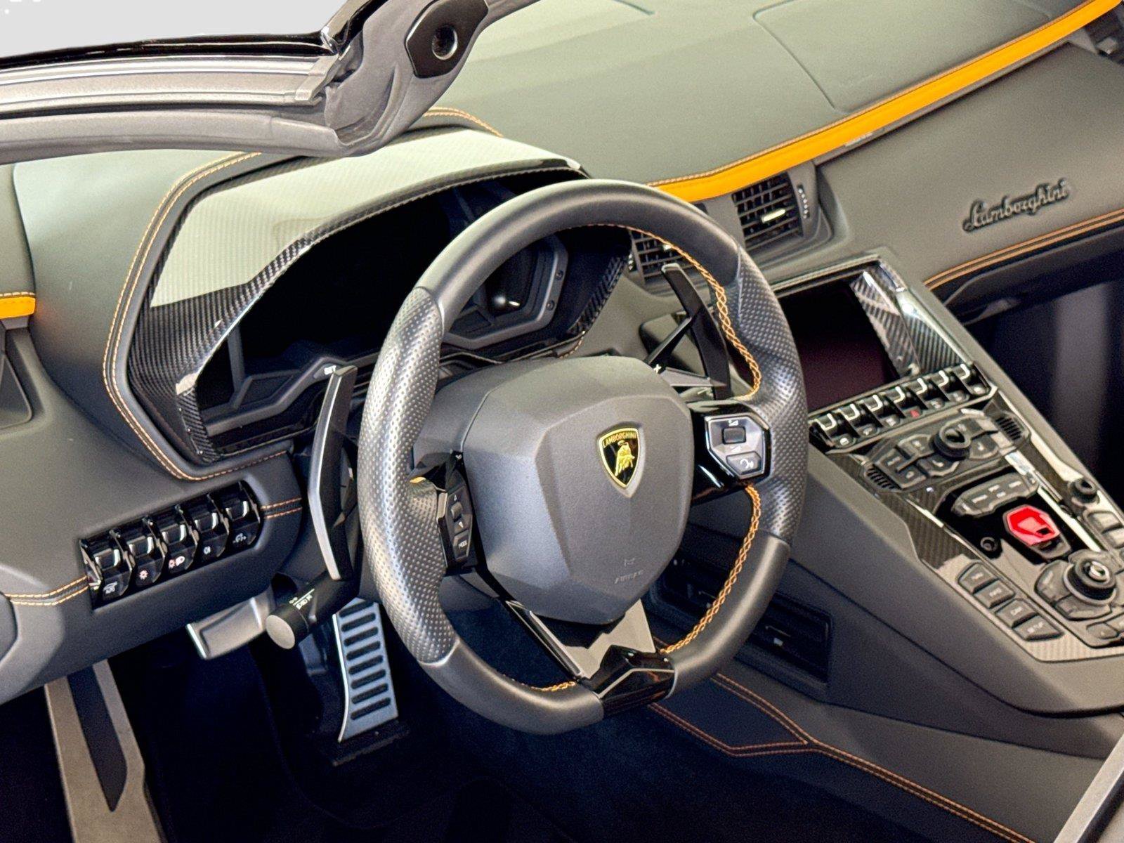 Used 2019 Lamborghini Aventador S AWD/4WD image 14