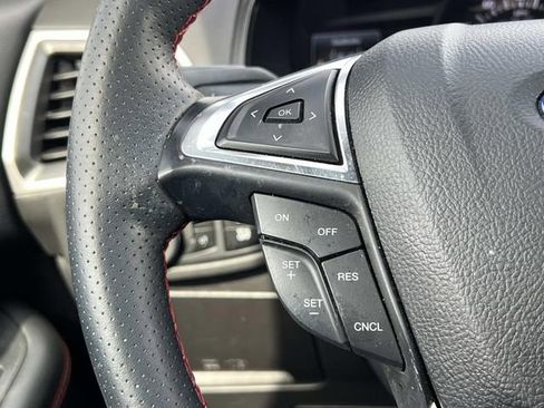 Certified 2024 Ford Edge ST-Line image 29