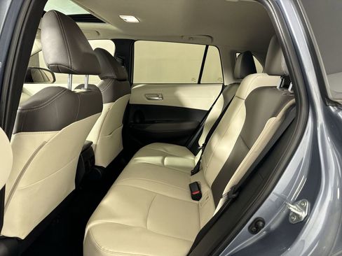 Used 2022 Toyota Corolla Cross XLE image 22