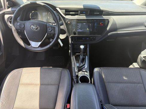Used 2019 Toyota Corolla SE FWD image 8