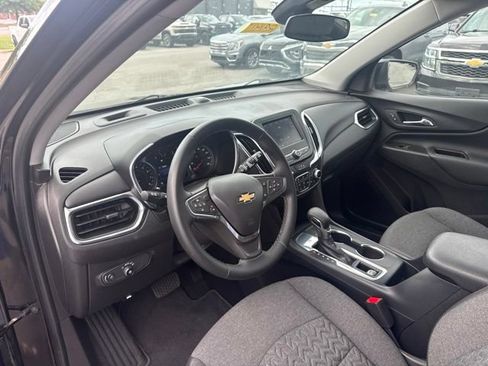 Used 2024 Chevrolet Equinox LT FWD image 11
