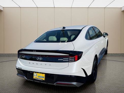 New 2026 Hyundai Sonata SEL FWD image 15