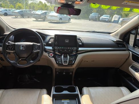 Used 2023 Honda Odyssey Elite image 30