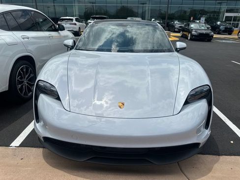 Used 2022 Porsche Taycan RWD image 2
