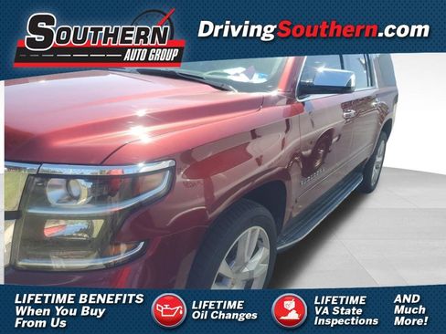 Used 2018 Chevrolet Suburban Premier RWD image 1