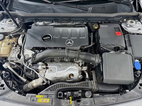 Used 2023 Mercedes-Benz CLA 250 image 11
