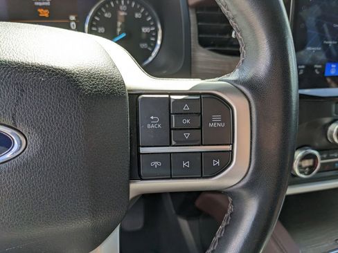 Used 2024 Ford Expedition Limited image 29