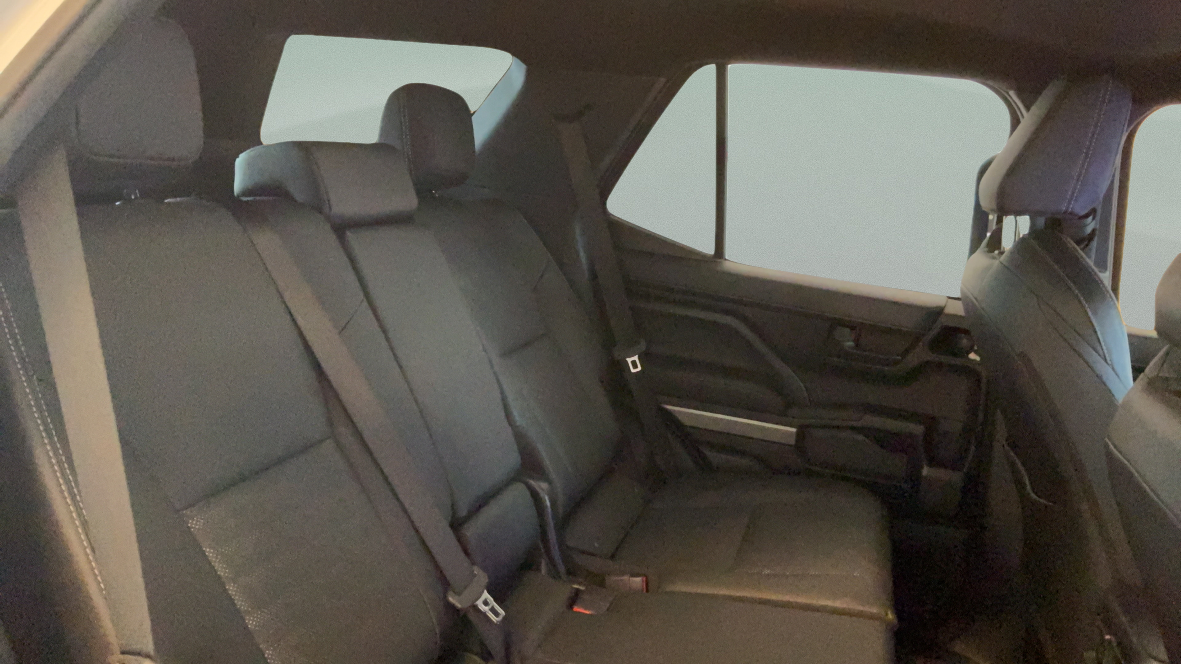 Certified 2025 Toyota 4Runner TRD Off-Road Premium AWD/4WD image 40
