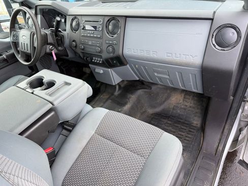 Used 2016 Ford F250 XL w/ XL Appearance Package image 12
