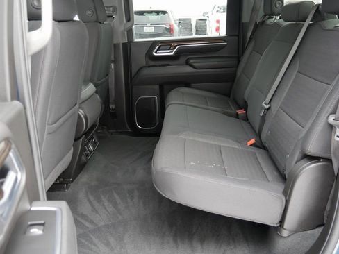 Used 2025 Chevrolet Silverado 2500 LT w/ Convenience Package image 24