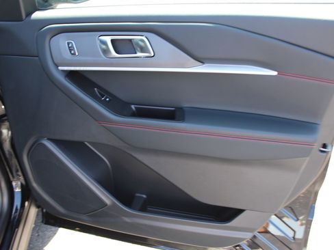 New 2025 Ford Explorer ST-Line image 11