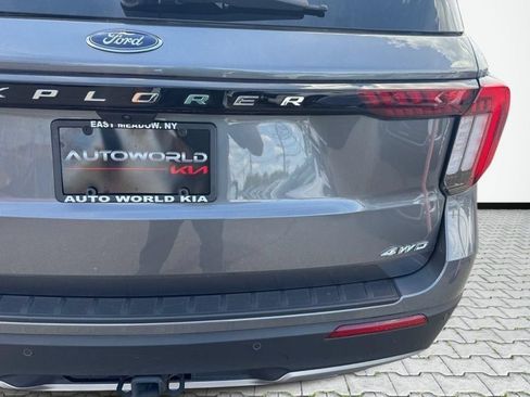 Used 2025 Ford Explorer Active w/ Active Comfort Package AWD/4WD image 40