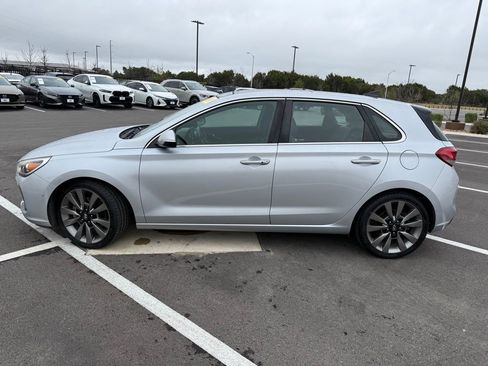 Used 2018 Hyundai Elantra GT Sport w/ Sport Tech Package 04 image 8