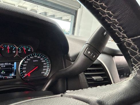 Used 2019 GMC Yukon XL SLE w/ Convenience Package image 25