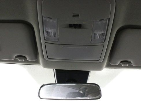 Used 2018 Toyota RAV4 LE image 23