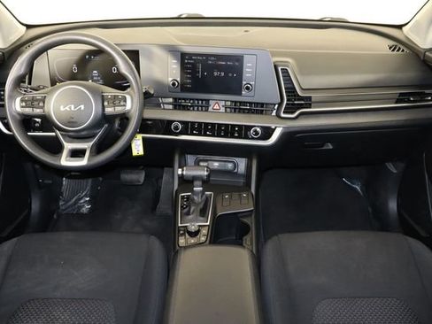 Used 2023 Kia Sportage LX AWD/4WD image 13