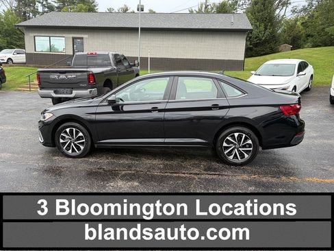 Used 2025 Volkswagen Jetta S FWD image 1