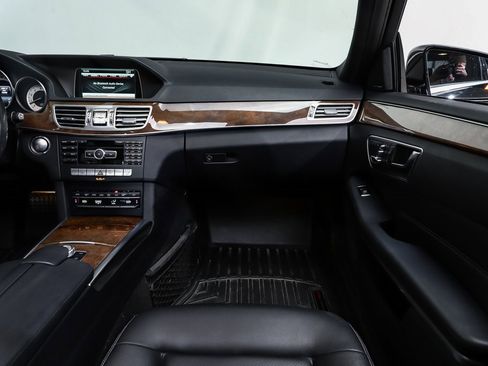 Used 2015 Mercedes-Benz E 350 4MATIC Sedan image 18