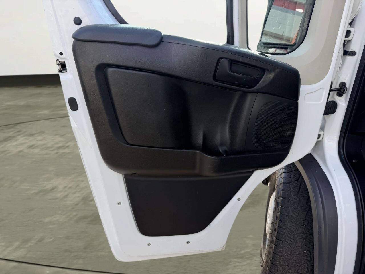 Used 2019 RAM ProMaster 2500 FWD image 17