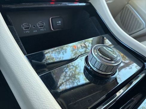 Used 2022 Jeep Grand Cherokee L Limited image 33