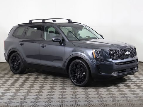 Used 2022 Kia Telluride SX w/ SX Prestige Package AWD/4WD image 2