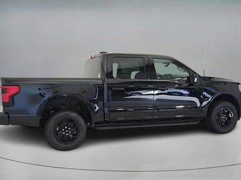 New 2025 Ford F150 Lightning XLT image 8