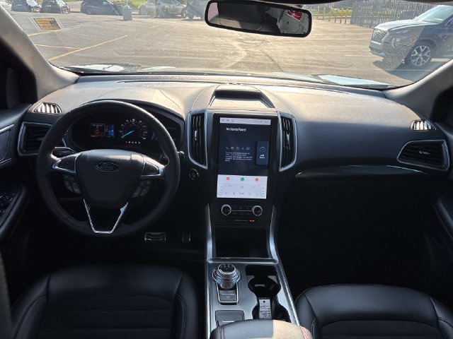 Used 2024 Ford Edge ST-Line w/ Cargo Accessory Package AWD/4WD image 25