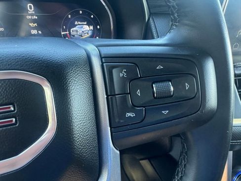 Certified 2023 GMC Yukon SLT w/ SLT Premium Package AWD/4WD image 24