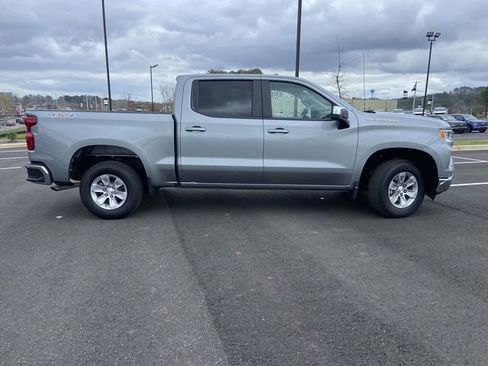 Used 2026 Chevrolet Silverado 1500 LT image 2