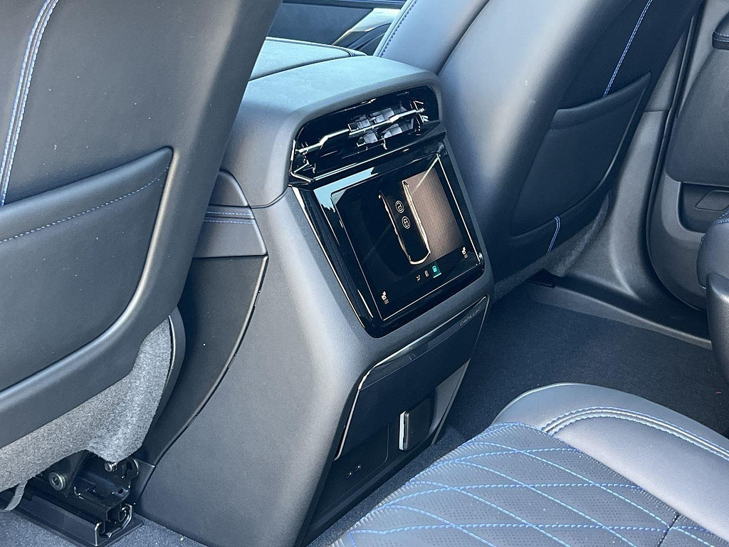 New 2026 Cadillac Escalade IQ Luxury 1 AWD/4WD image 30