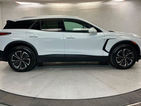 Used 2024 Chevrolet Blazer EV LT AWD/4WD image 6