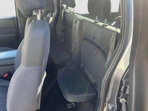 Used 2022 Nissan Frontier SV w/ Technology Package AWD/4WD image 13