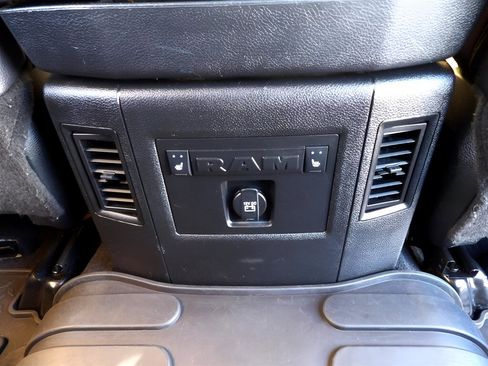 Used 2018 RAM 3500 Laramie w/ Sport Appearance Group image 33