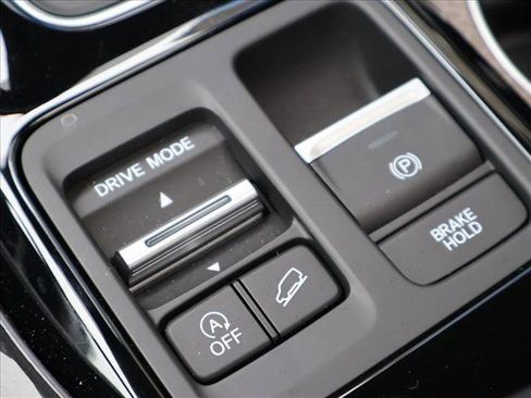 Used 2026 Honda Pilot Elite image 18
